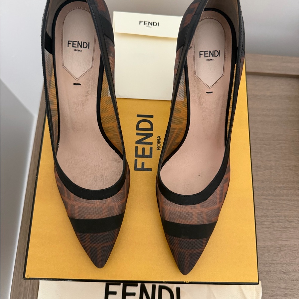 Fendi Black and Brown Heels